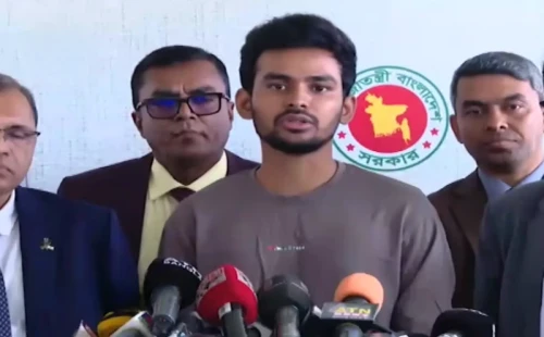 আগে স্থানীয় নির্বাচনের পক্ষে উপদেষ্টা আসিফ মাহমুদ