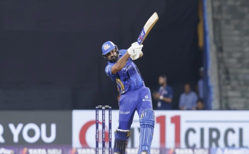 মুম্বাই ইন্ডিয়ান্সের প্রথম জয়, কলকাতাকে আট উইকেটে হারাল দলটি