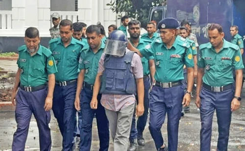 সাবেক আইজিপি চৌধুরী আবদুল্লাহ আল মামুনের রাজসাক্ষী হওয়া: মানবতাবিরোধী অপরাধের বিচার শুরু