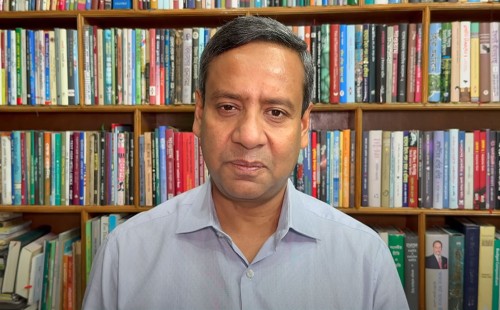 তারেক রহমানকে নিয়ে অশ্লীল স্লোগানে সতর্ক রনি: ‘রাজনীতি স্লোগানে থেমে থাকবে না’