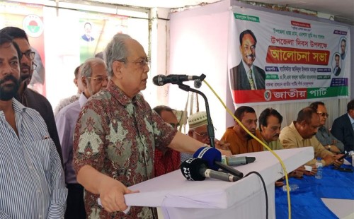 “নির্বাচনের আগে প্রশাসন-উপদেষ্টা বদলানোর দাবি করেছেন আনিসুল ইসলাম মাহমুদ”