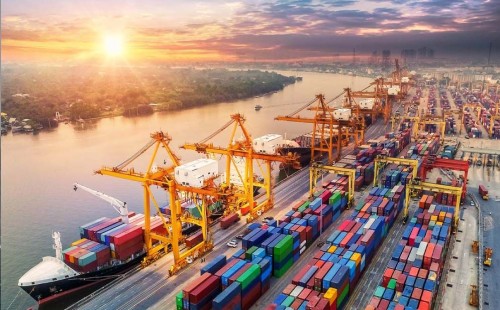 বিশ্ব বাণিজ্যে ৮০ বছরের সবচেয়ে বড় ধস: WTO প্রধানের চরম সতর্কবার্তা।