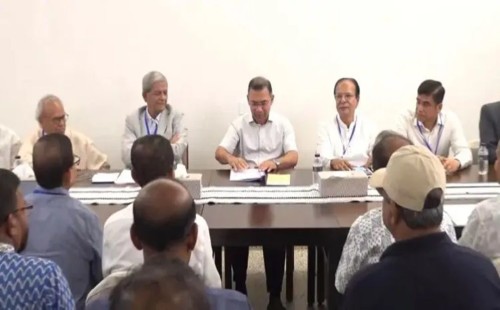 ৩ জেলার নেতাদের সঙ্গে প্রধানমন্ত্রী তারেক রহমানের সাংগঠনিক বৈঠক